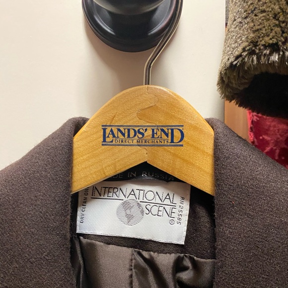 International Scene Jacket - Picture 3 of 3